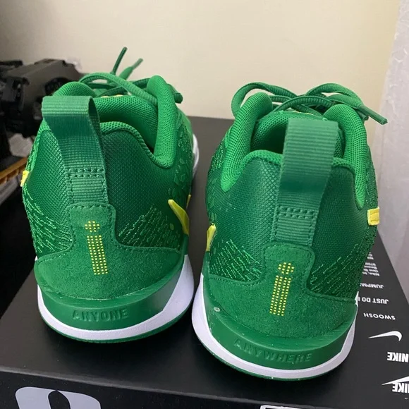 New NIke Sabrina 2 ‘Oregon Ducks’ Boys Sneakers Shoes Size 6.5 Nike Sabrina 2  main image 2
